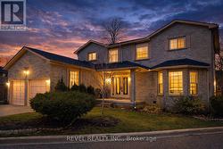 3823 TRELAWNY CIRCLE  Mississauga, ON L5N 5J6
