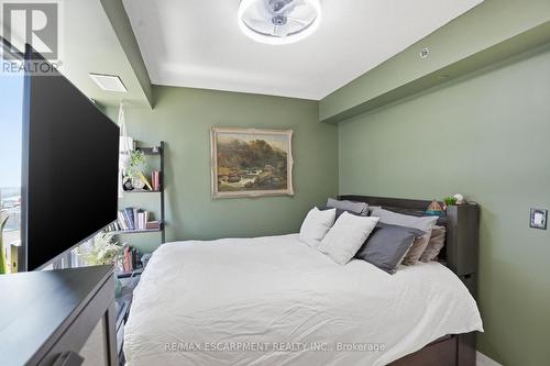 A814 - 3210 Dakota Common, Burlington, ON - Indoor Photo Showing Bedroom