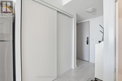 A814 - 3210 Dakota Common, Burlington, ON - 