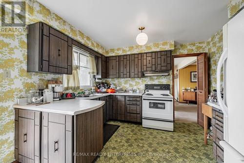 2739 Embleton Road, Brampton, ON - Indoor Photo Showing Kitchen