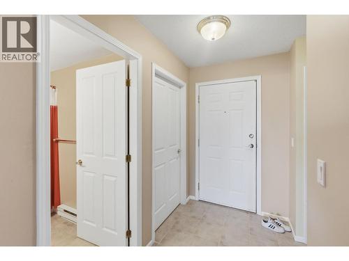 3850 Brown Road Unit# 203, West Kelowna, BC - Indoor Photo Showing Other Room