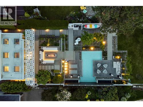 4110 Lakeshore Road, Kelowna, BC - Outdoor
