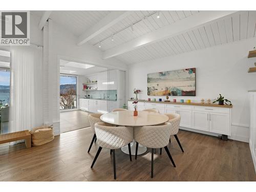 4110 Lakeshore Road, Kelowna, BC - Indoor Photo Showing Dining Room