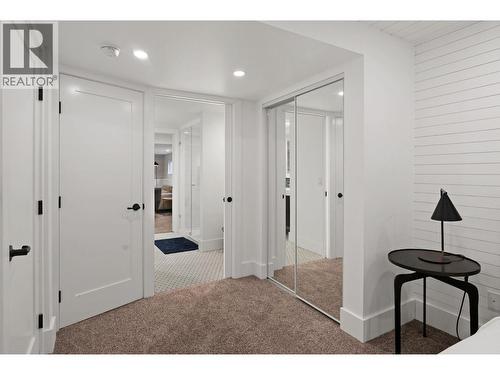 4110 Lakeshore Road, Kelowna, BC - Indoor Photo Showing Other Room