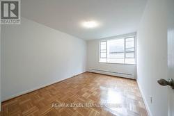 207 - 77 ERSKINE AVENUE Toronto, ON M4P 1Y5