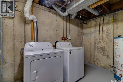 25 Spruceview Road, Regina, SK - Indoor Photo Showing Laundry Room