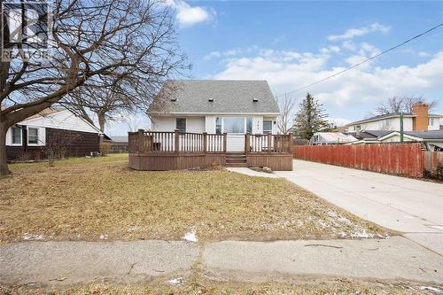 763 CLAXTON AVENUE  Sarnia, ON N7T 5L9