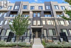 9 - 3476 WIDDICOMBE WAY  Mississauga, ON L5L 2M5