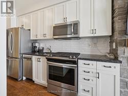 Full Kitchen - 