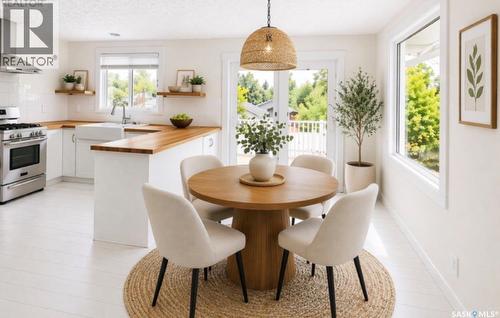 451 3Rd Avenue Nw, Swift Current, SK - Indoor Photo Showing Dining Room