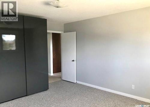 451 3Rd Avenue Nw, Swift Current, SK - Indoor Photo Showing Other Room
