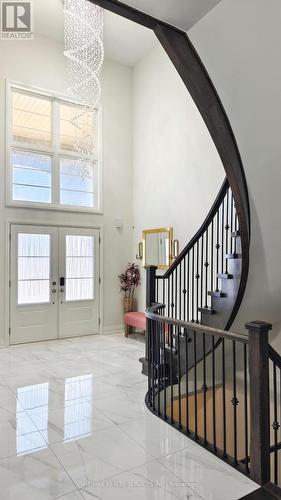 15 Rolling Rock Way, Brampton, ON - Indoor Photo Showing Other Room