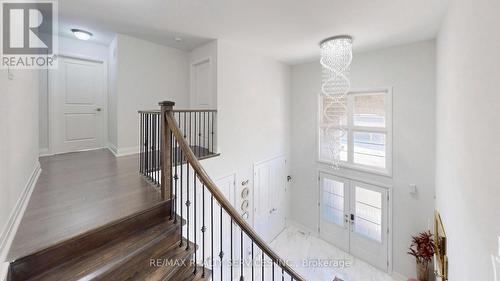 15 Rolling Rock Way, Brampton, ON - Indoor Photo Showing Other Room