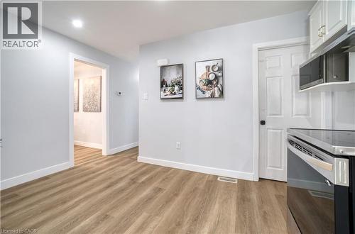 60 Lysanda Avenue, London, ON - Indoor Photo Showing Other Room