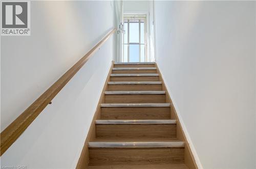 60 Lysanda Avenue, London, ON - Indoor Photo Showing Other Room