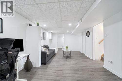 60 Lysanda Avenue, London, ON - Indoor