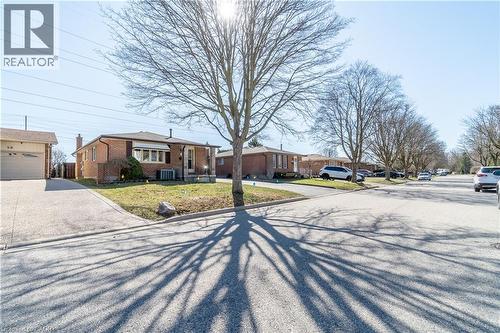 60 Lysanda Avenue, London, ON - Outdoor