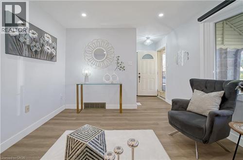 60 Lysanda Avenue, London, ON - Indoor