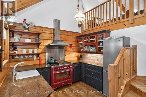 23 Crown Court, Tiny, ON - Indoor