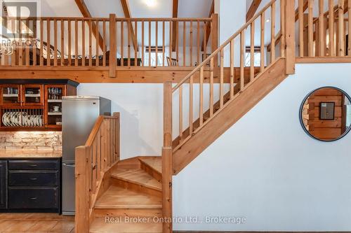 23 Crown Court, Tiny, ON - Indoor Photo Showing Other Room