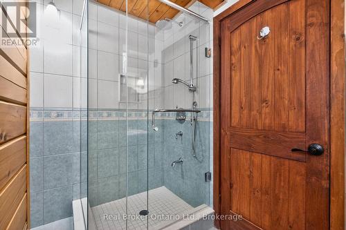 23 Crown Court, Tiny, ON - Indoor Photo Showing Bathroom