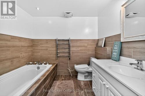 23 Crown Court, Tiny, ON - Indoor Photo Showing Bathroom