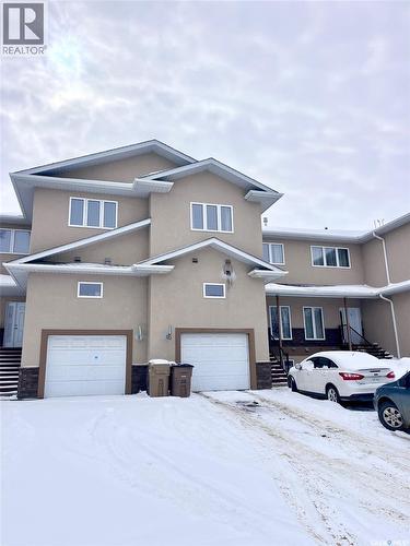 2 211 20th STREET W  Prince Albert, SK S6V 4G5
