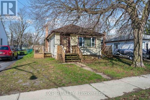 152 HIGH STREET  Fort Erie (Central), ON L2A 3R1