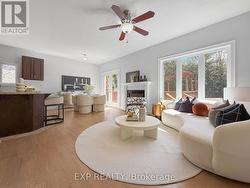 1082 BOB SCOTT COURT Newmarket, ON L3X 3L7