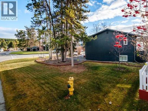 68 Klondike Road, Whitehorse, YT - Outdoor