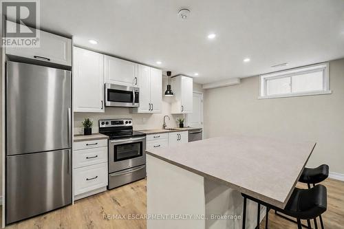 7 Senators Gate Drive, Perth, ON - Indoor Photo Showing Kitchen