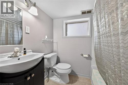 219 St. Clair Boulevard, Hamilton, ON - Indoor Photo Showing Bathroom