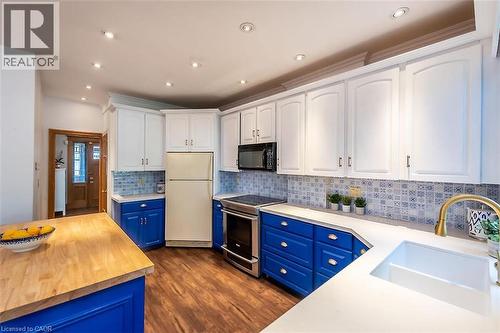 219 St. Clair Boulevard, Hamilton, ON - Indoor Photo Showing Kitchen With Double Sink
