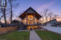 207 BEACH Boulevard  Hamilton, ON L8H 6V8