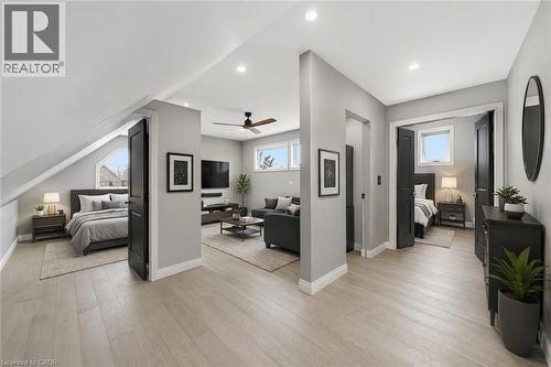 VS Photo - 207 Beach Boulevard, Hamilton, ON - Indoor