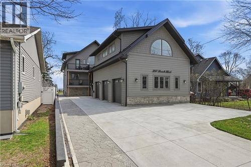 207 Beach Boulevard, Hamilton, ON - Outdoor