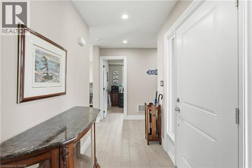 207 Beach Boulevard, Hamilton, ON - Indoor Photo Showing Other Room