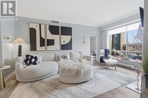 310 - 250 Sydenham Street, London East (East B), ON - Indoor Photo Showing Living Room