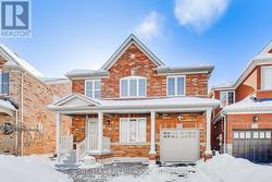 135 RICHARD COULSON CRESCENT Whitchurch-Stouffville, ON L4A 0H9