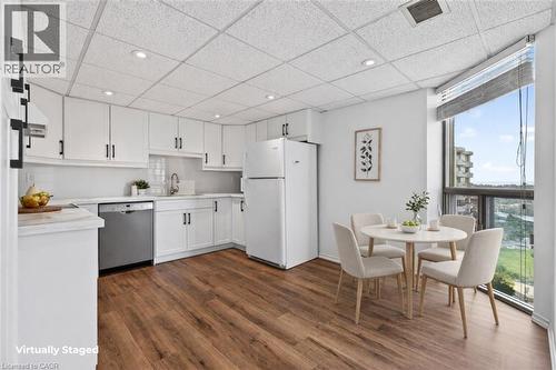 5090 PINEDALE Avenue Unit# 1007  Burlington, ON L7L 5V8