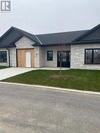 40 - 1071 WATERLOO STREET N Saugeen Shores, ON N0H 2C3