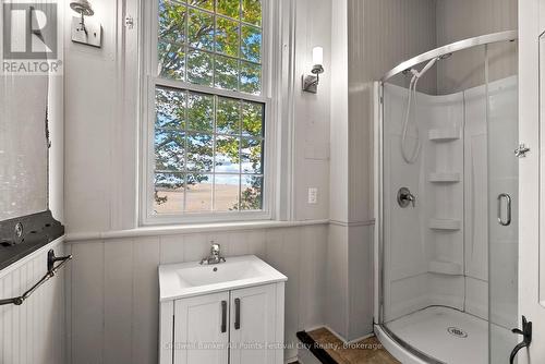 36404B Huron Road, Central Huron (Goderich), ON - Indoor Photo Showing Bathroom