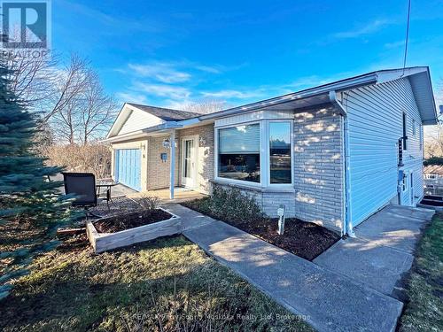 16 MACKLAIM DRIVE  Parry Sound, ON P2A 2Z2