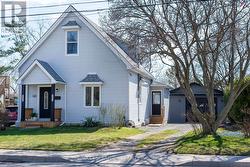 621 ROSSEAU ROAD  Hamilton, ON L8K 4T9