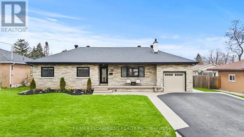 28 BONITA DRIVE  Hamilton, ON L8G 2X3