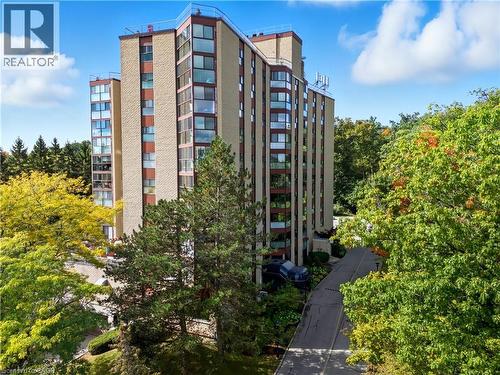 20 BERKLEY Road Unit# 702  Cambridge, ON N1S 4S8