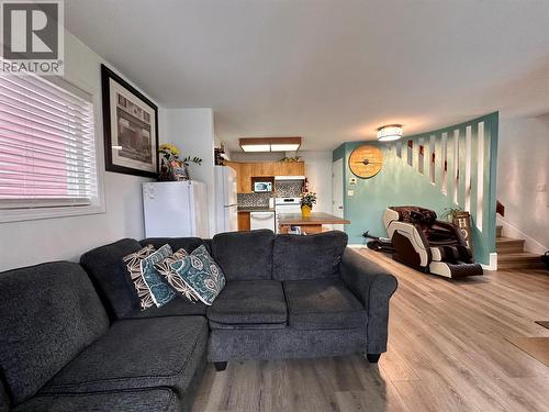 443 Braid Street Unit# 101, Penticton, BC - Indoor Photo Showing Living Room