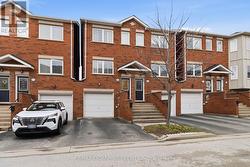 30 - 1751 LAMPMAN AVENUE  Burlington, ON L7L 6W3
