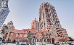 317 - 320 CITY CENTRE DRIVE Mississauga, ON L5B 4P8