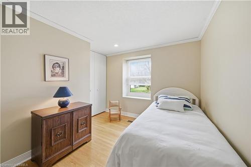 37 Parkview Crescent, Kitchener, ON - Indoor Photo Showing Bedroom